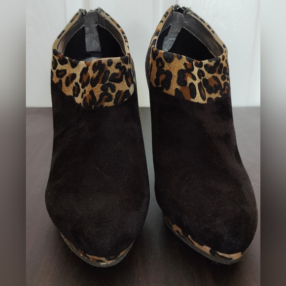 Henry Ferrera Booties - Picture 2 of 6